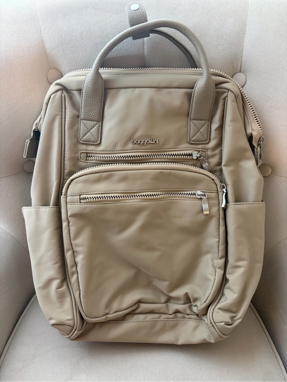 NWOT Baggallini Chelsea Laptop Backpack